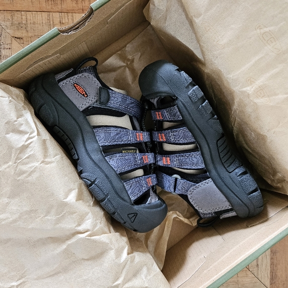 🆕️ KEEN | 9T | Newport H2 - Picture 7 of 8